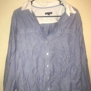 Gap long sleeve button up shirt